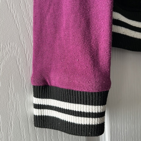 ๐๐๐HOST PICK ๐๐๐ GUC True Religion jacket - Picture 5 of 11